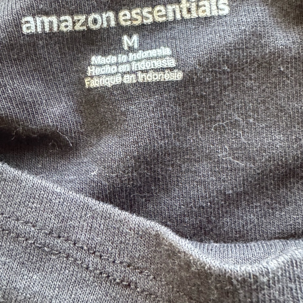 Amazon Essentials Black 3/4 Sleeve Tee‎ – Size M - Picture 4 of 4